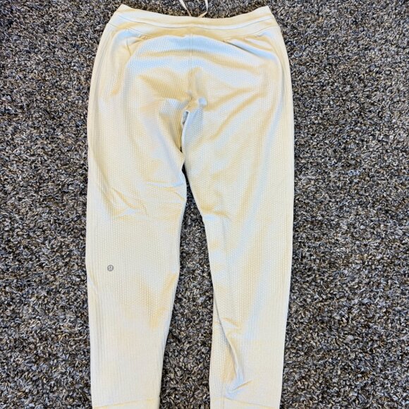 Lululemon Engineered Warmth Jogger – Women’s Cozy Knit Pants - Picture 4 of 5